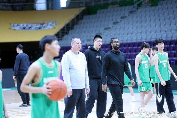 为什么篮球训练中需要多样化的策略_2